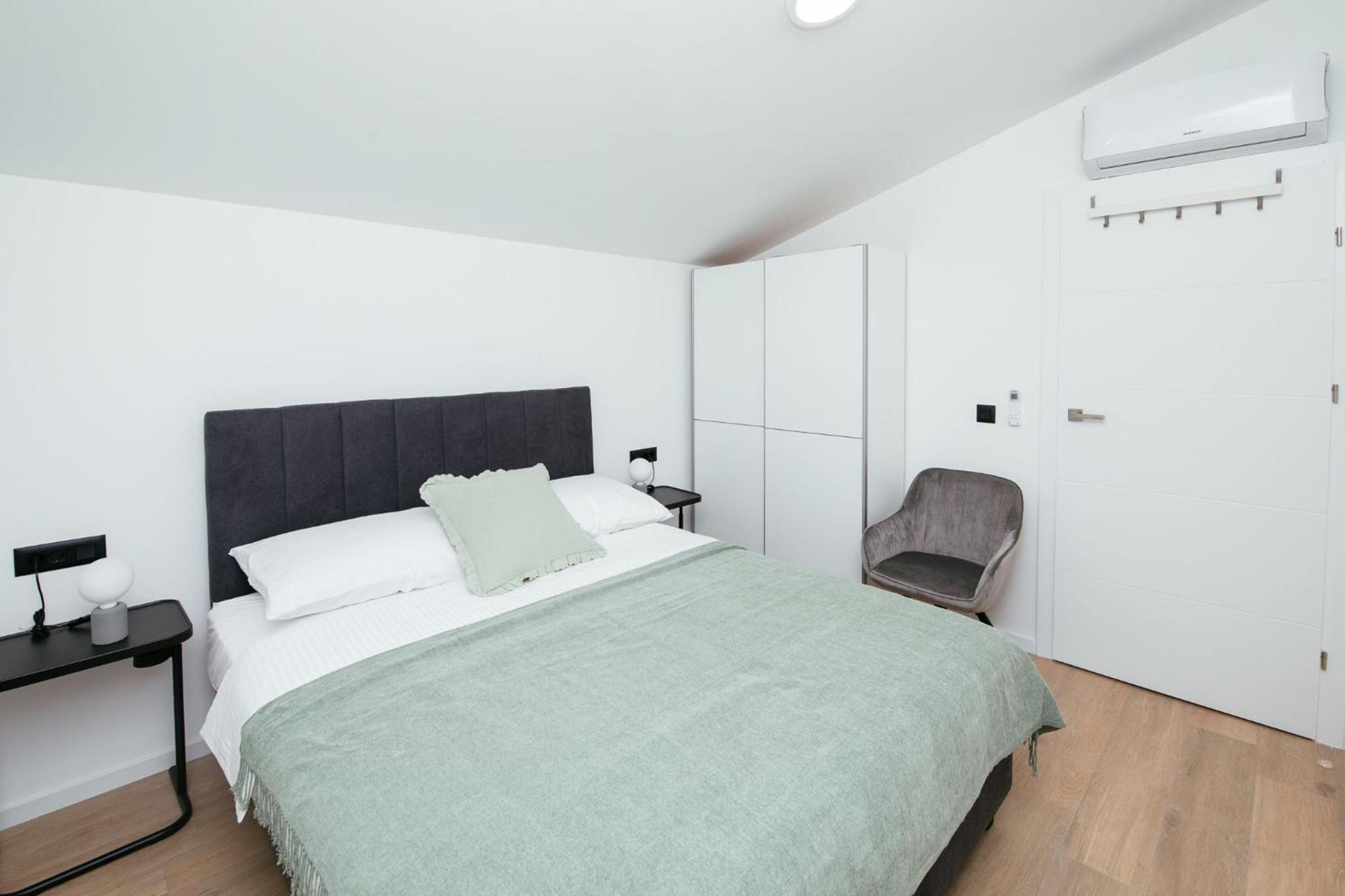 Didixi Apartments Пакоштане Экстерьер фото